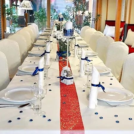Ahotel Hotel 2*